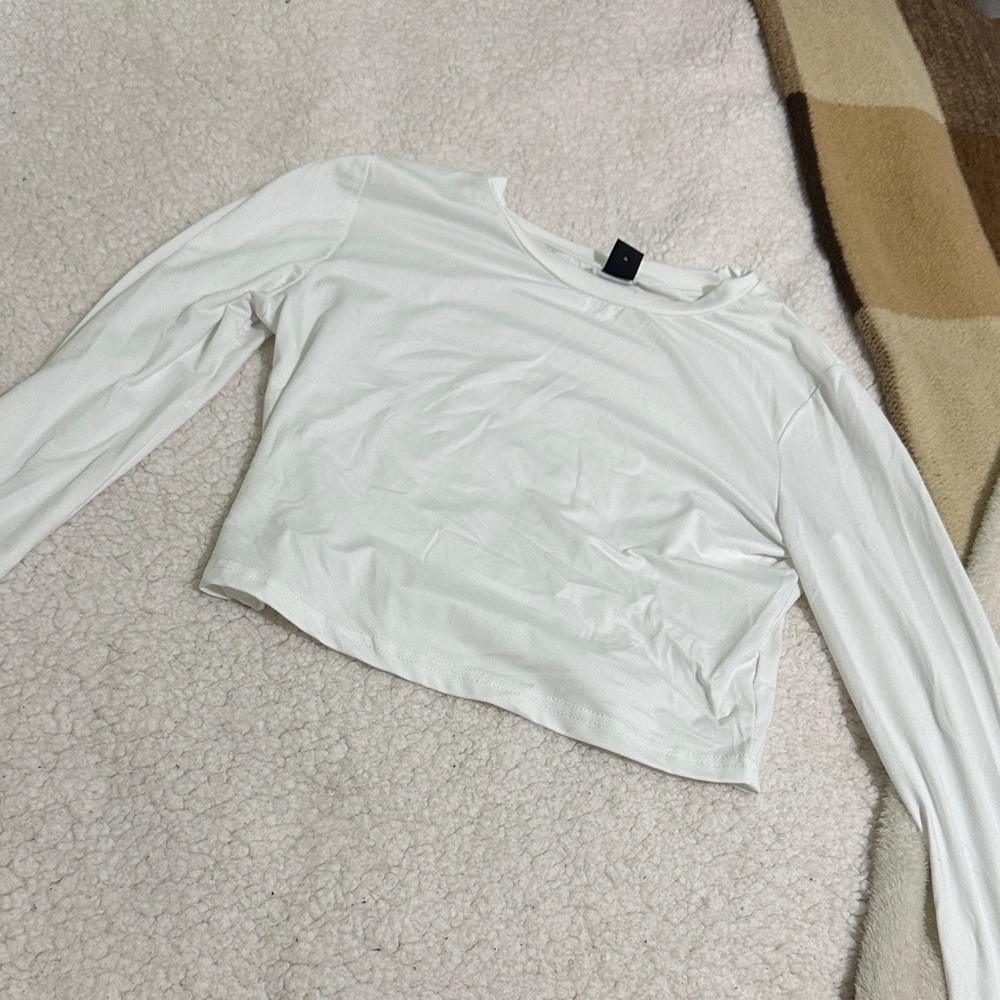SHEIN White Long Sleeve cropped Top